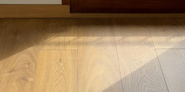 Rehabilitación / Reformas de Pisos Valle del Zalabí · Instalación de Parquet, Gres, Porcelánicos y Moquetas